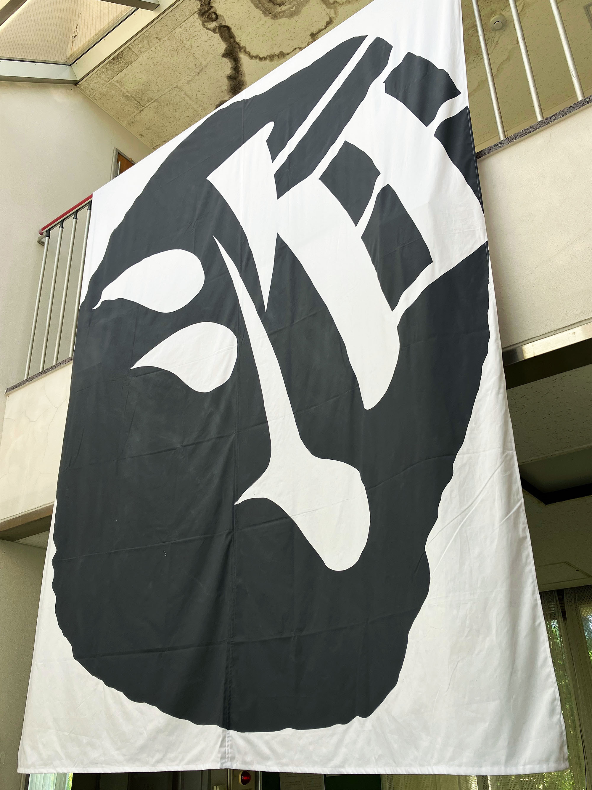 hakobune
